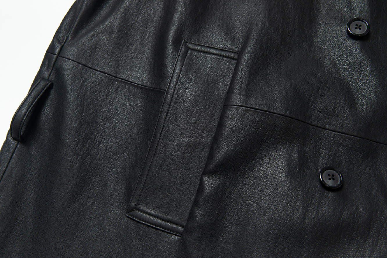 Over short leather trench coat / dark brown