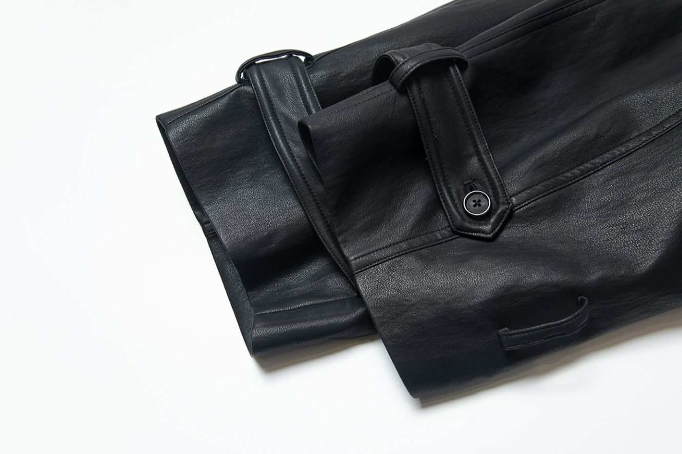 Over short leather trench coat / dark brown