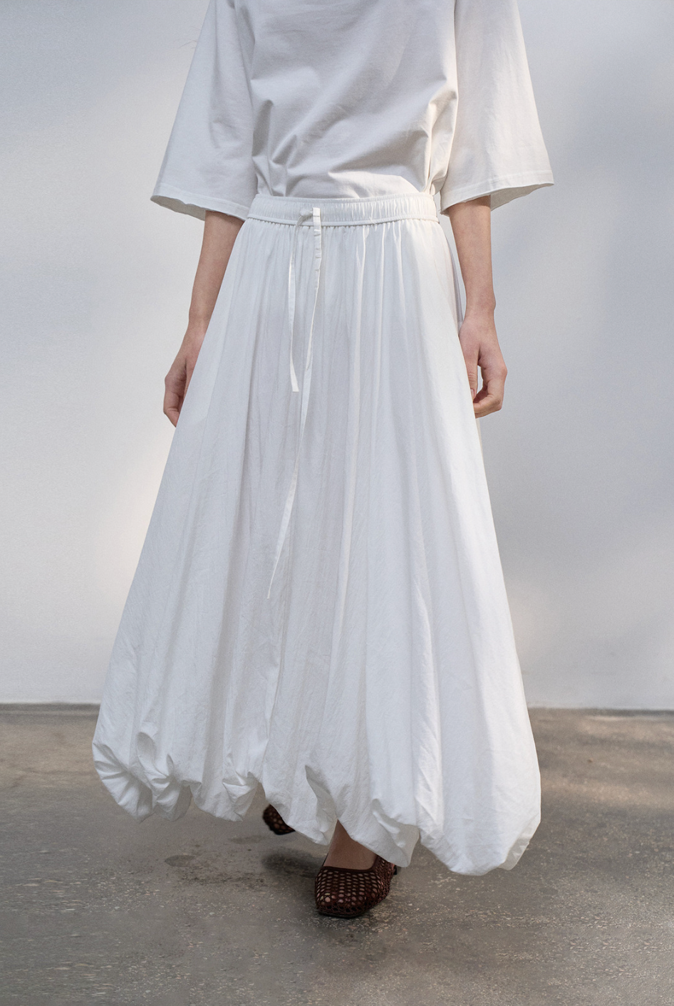Airy balloon skirt / white