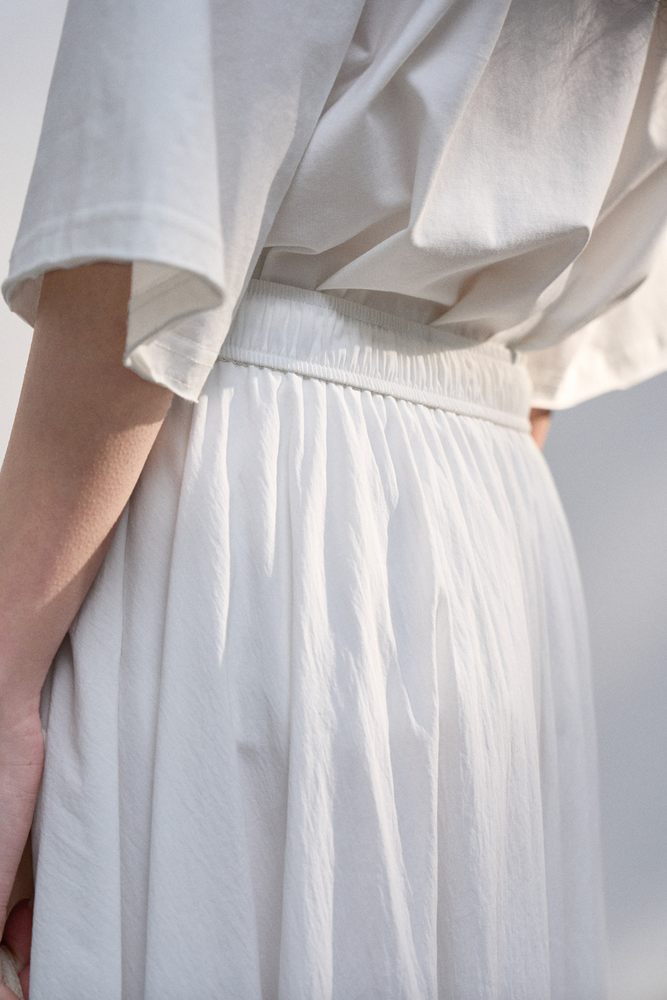 Airy balloon skirt / white