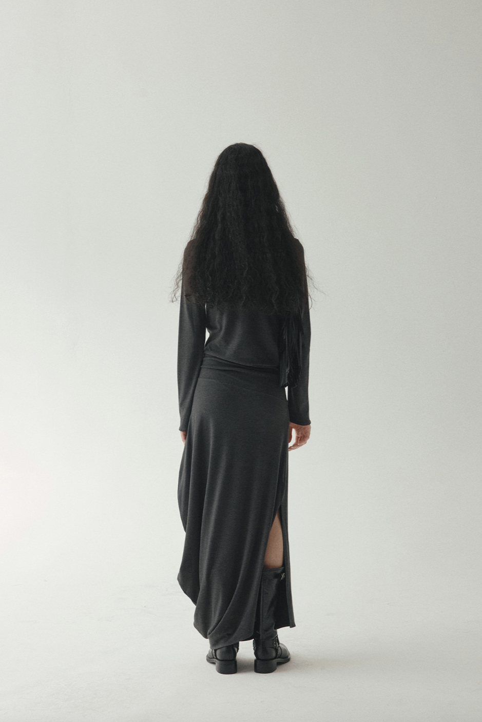 Stole collar long dress / dark gray
