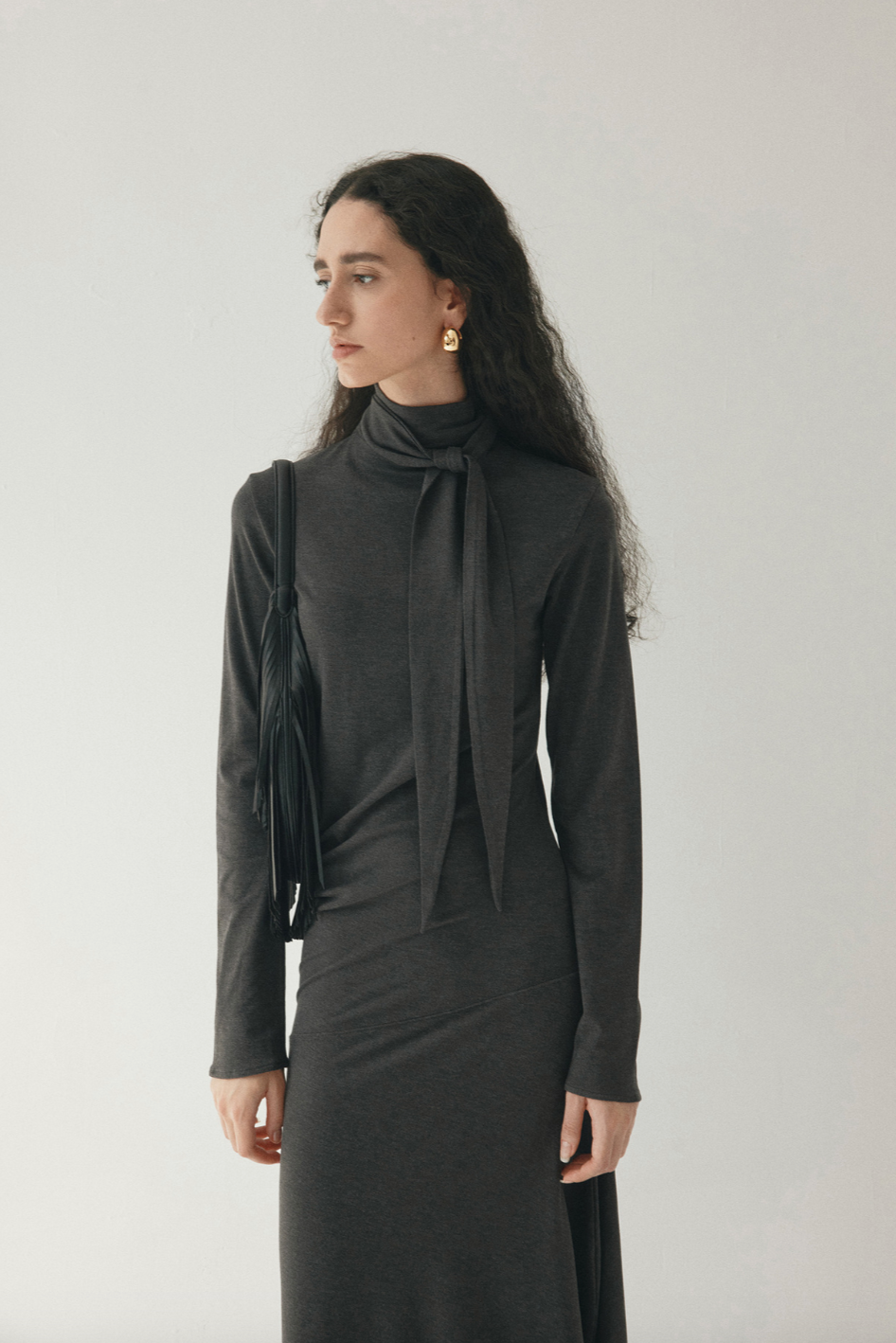Stole collar long dress / dark gray