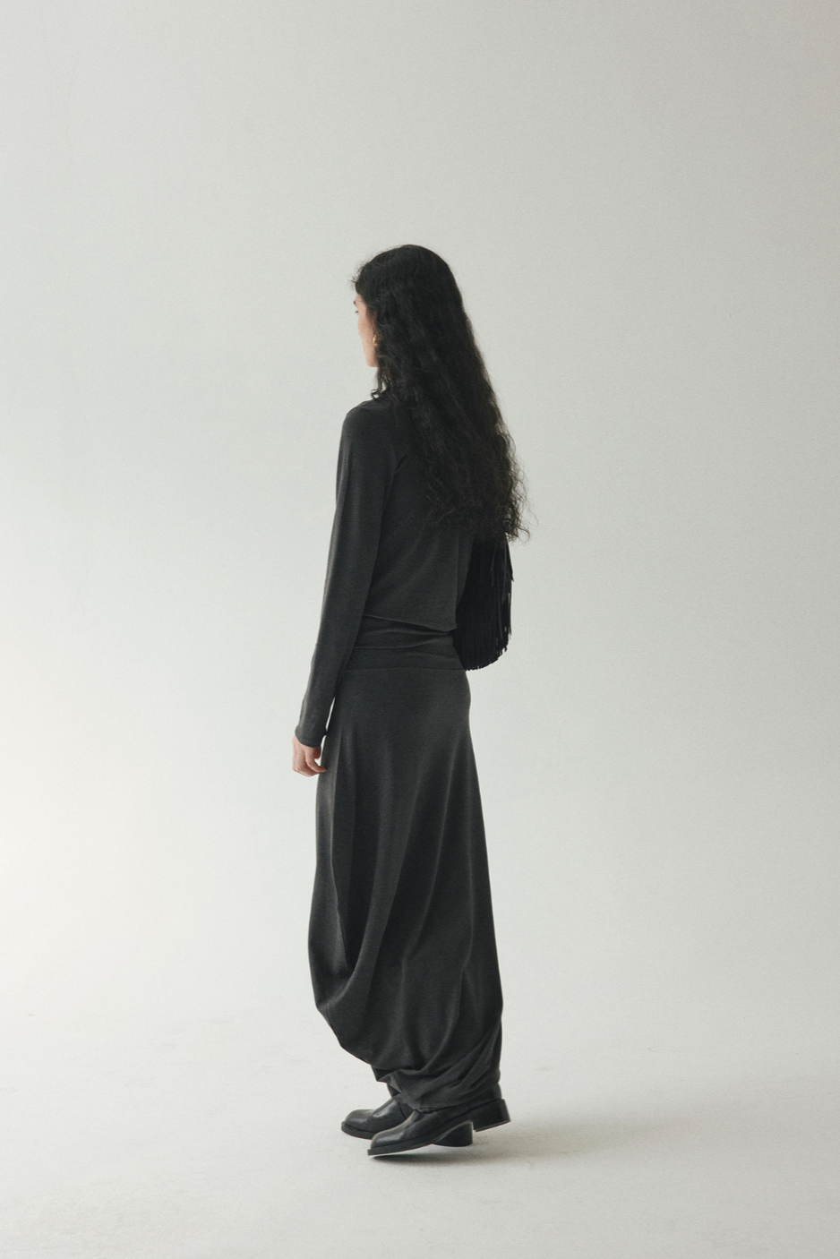 Stole collar long dress / dark gray