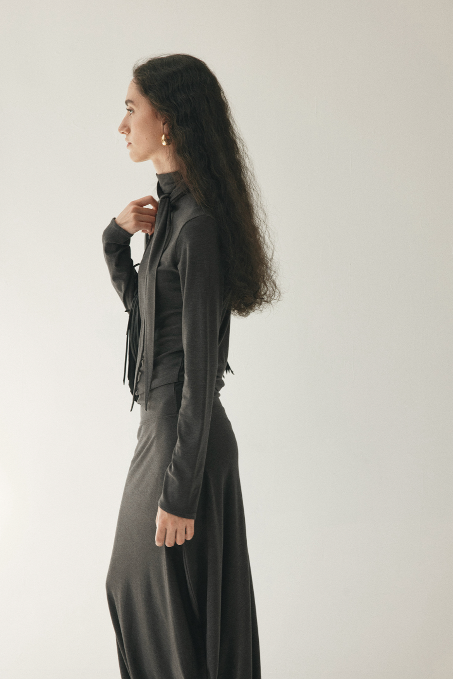 Stole collar long dress / dark gray