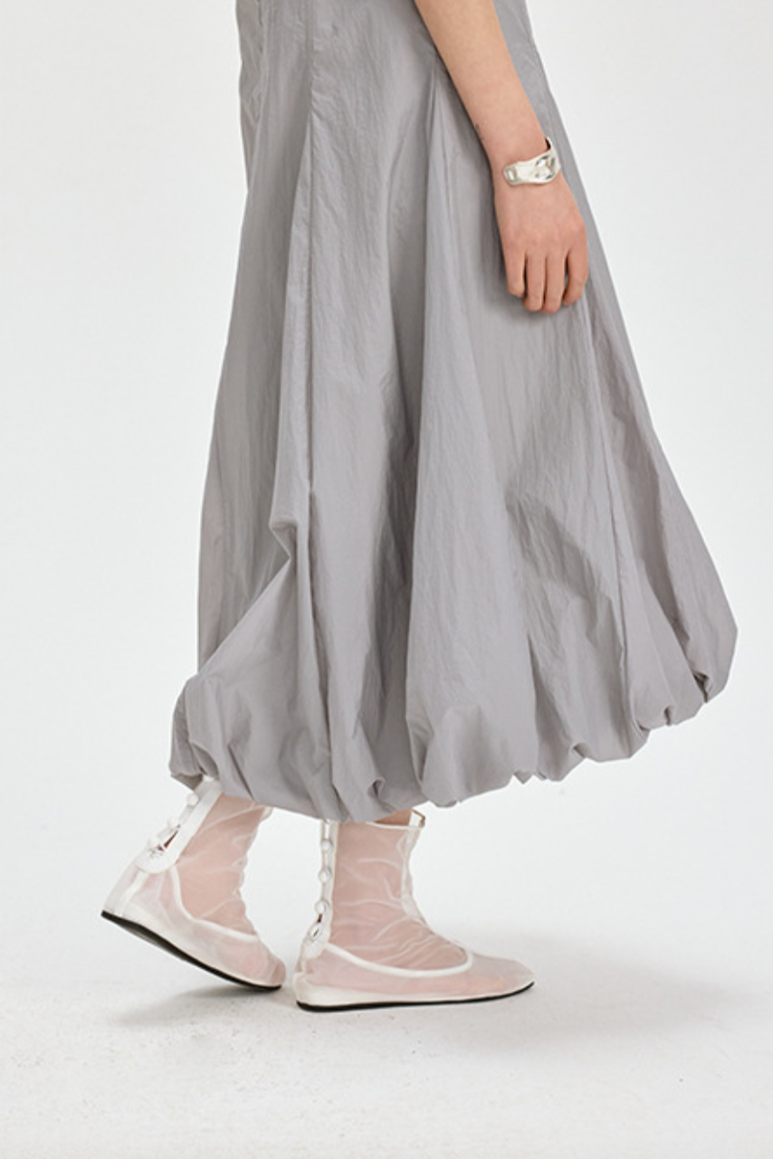 Balloon silhouette sleeveless dress / light gray