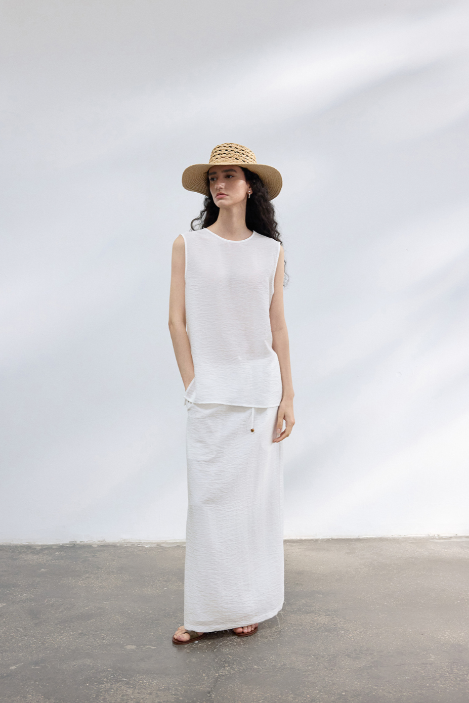 2-Way draped linen-blend top / white