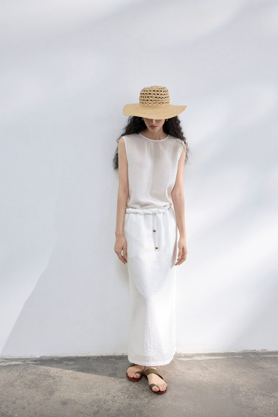 Linen-blend drawstring skirt / white