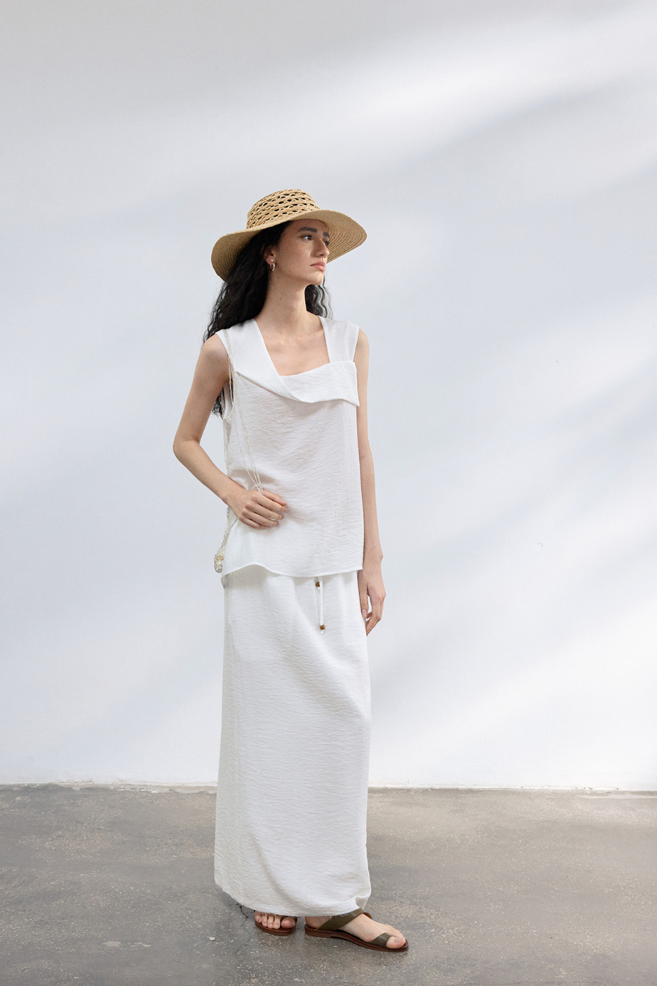 Linen-blend drawstring skirt / white