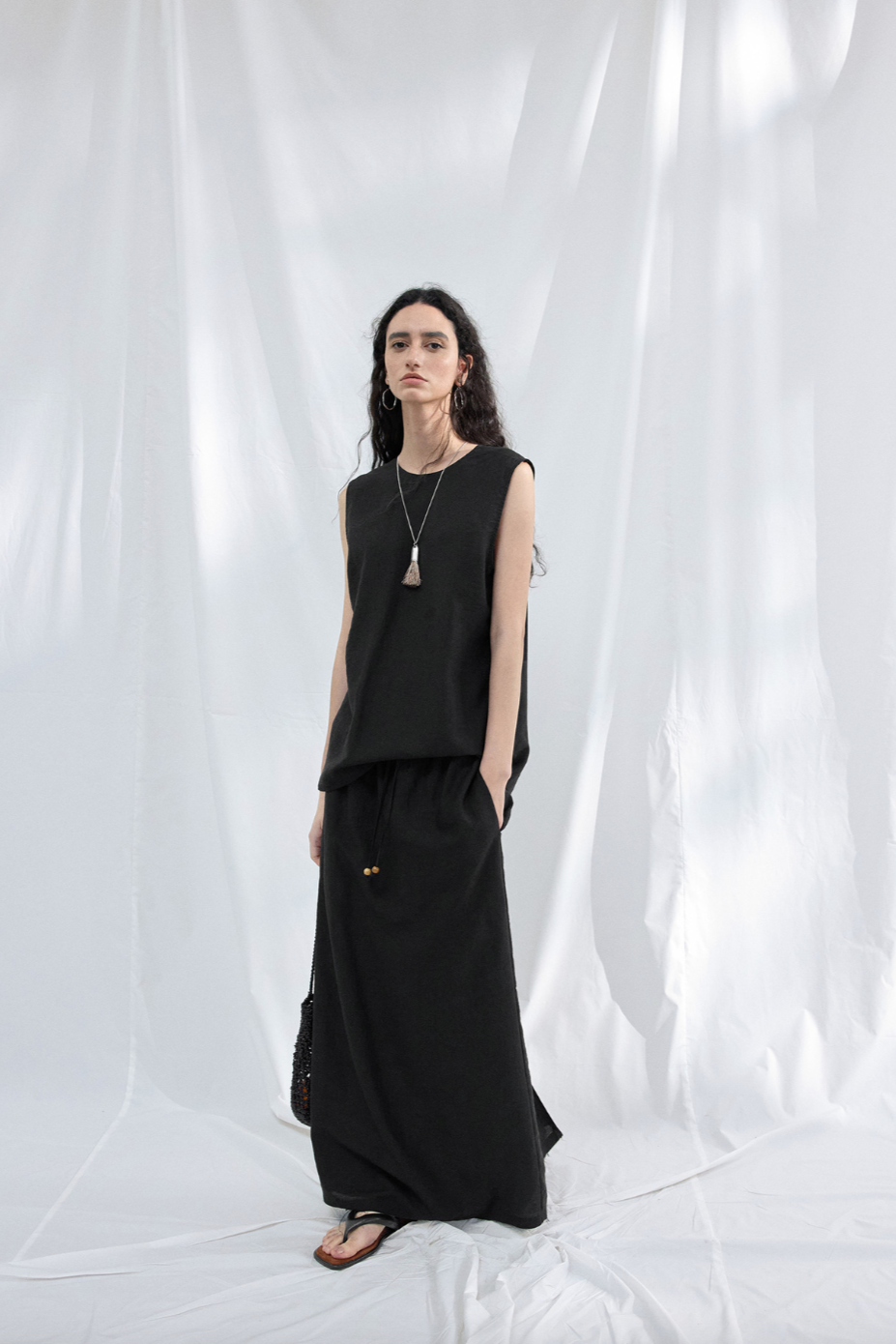 Linen-blend drawstring skirt / black