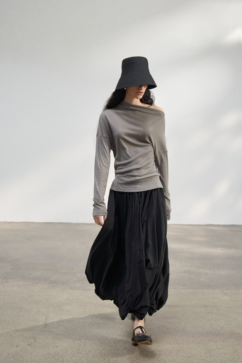 Airy balloon skirt / black