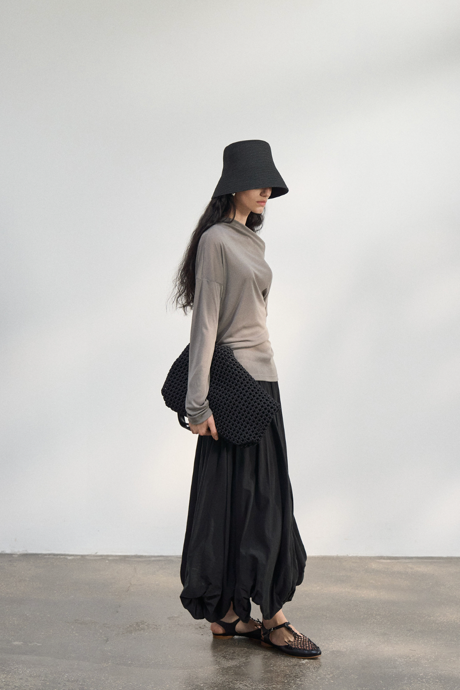 Airy balloon skirt / black
