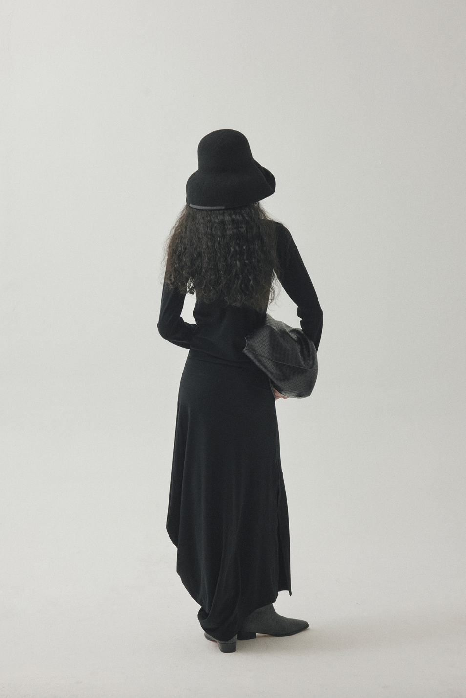 Stole collar long dress / black