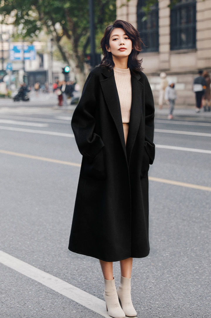 Cashmere blend wool long coat / black