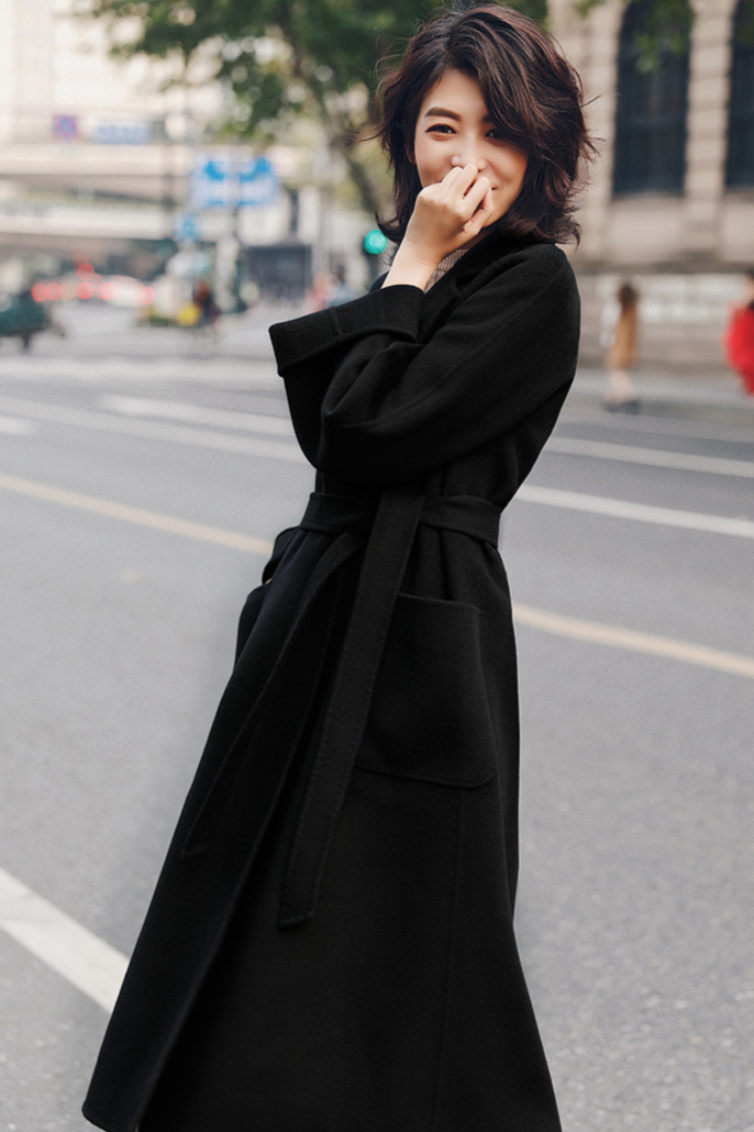 Cashmere blend wool long coat / black