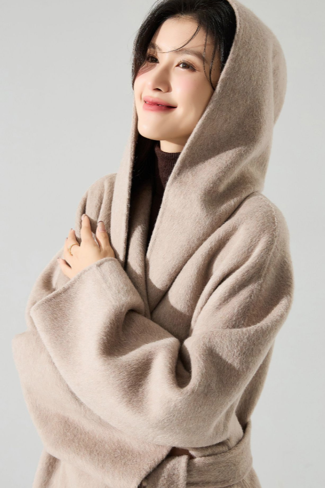 Silk cashmere wool coat with hood / oatmeal