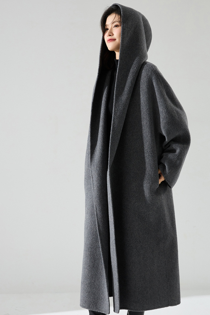 Silk cashmere wool coat with hood / gray