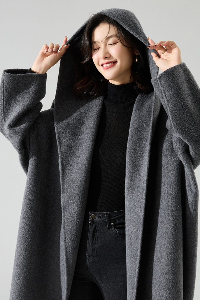 Silk cashmere wool coat with hood / gray