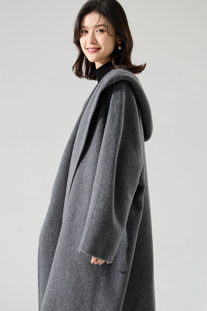 Silk cashmere wool coat with hood / gray