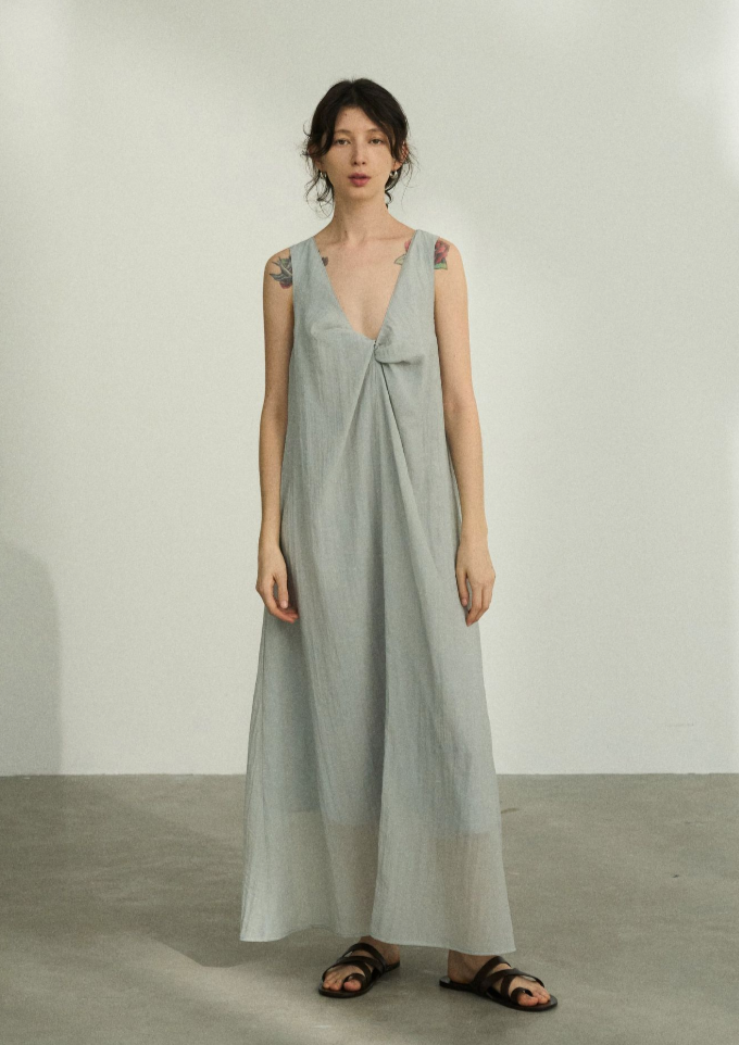 V-neck twist woven volume dress / light gray