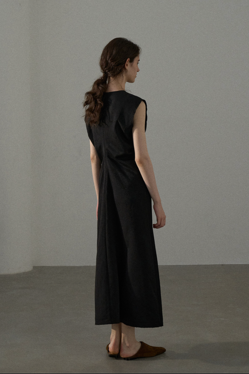 Waist shape raw edge dress / black