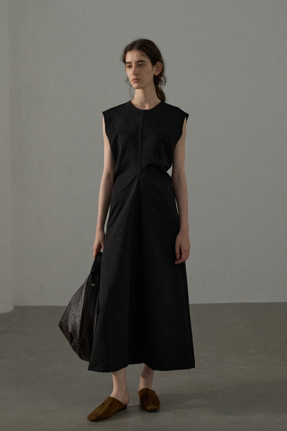 Waist shape raw edge dress / black