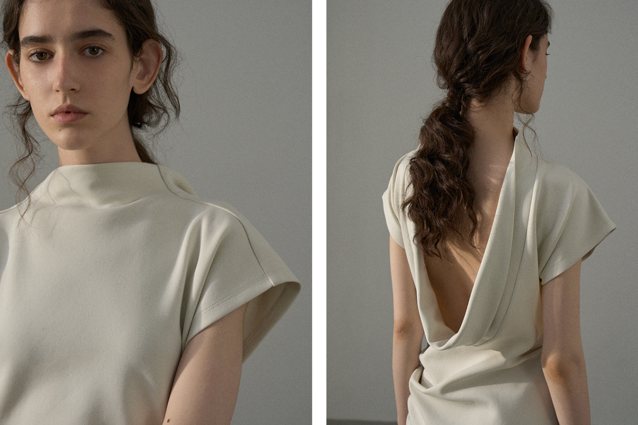 Half high collar backless dress / off white