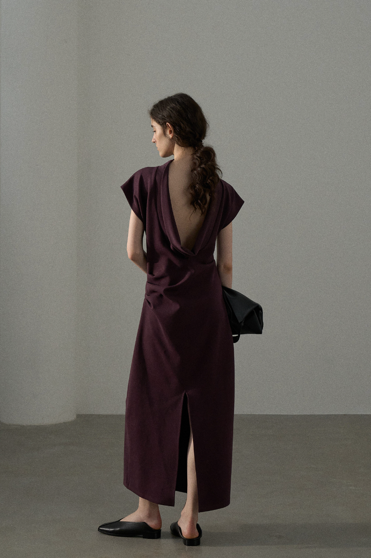 Half high collar backless dress / wine red