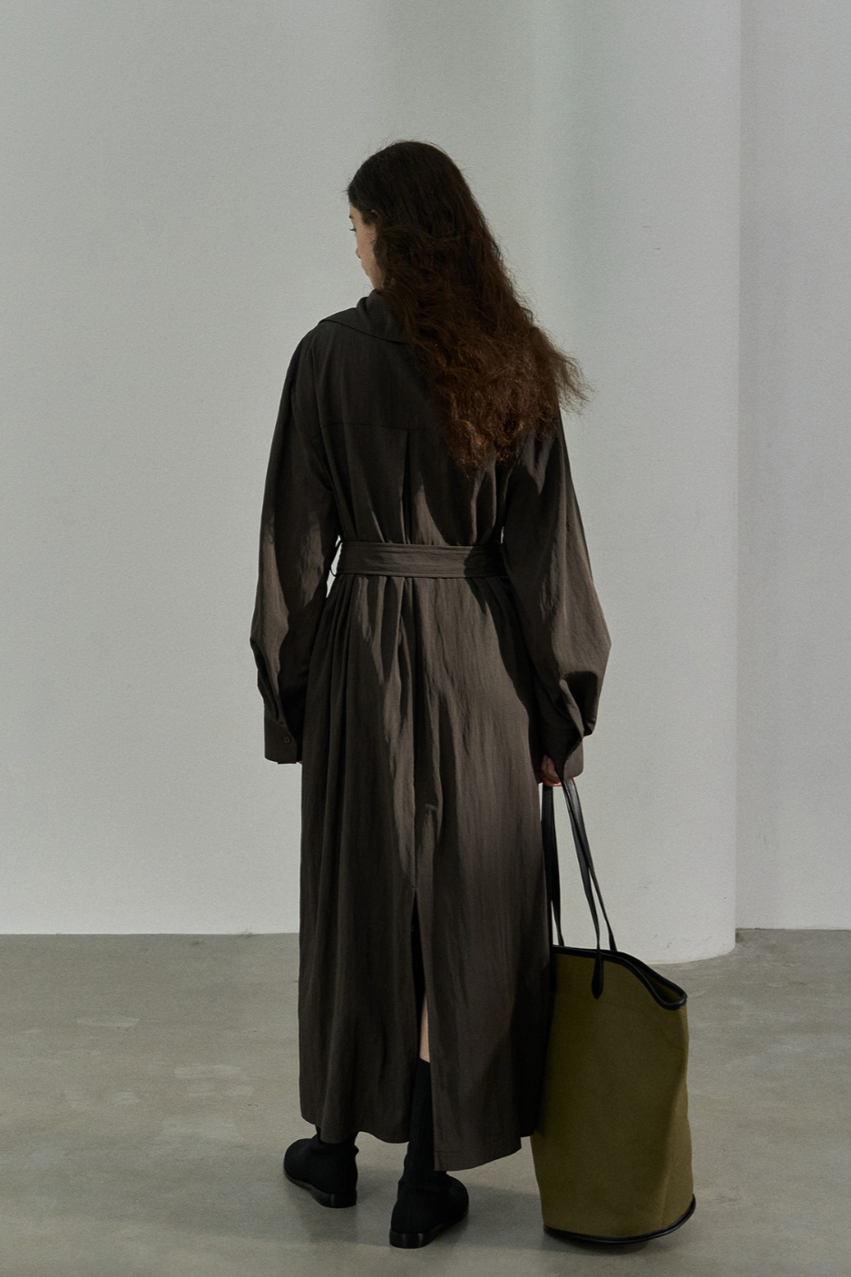 Windbreaker style shirt dress / dark gray