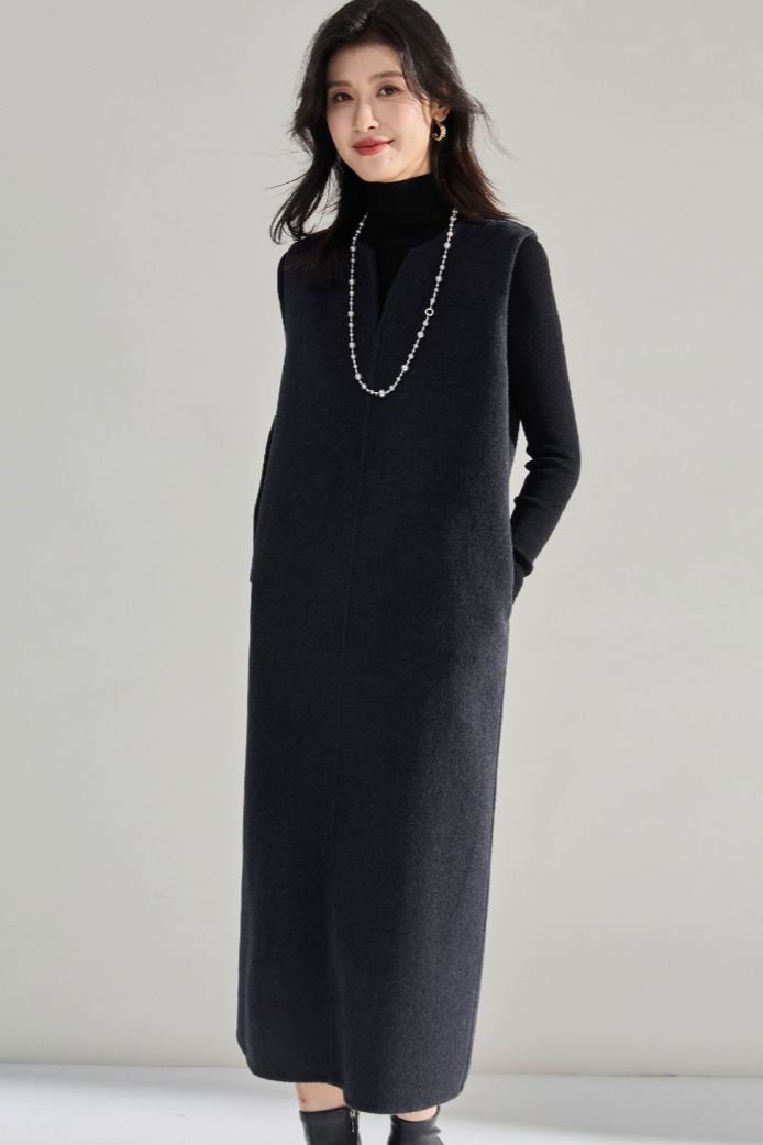 Keyneck wool dress