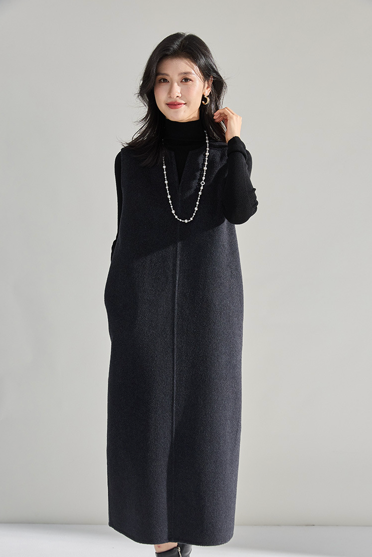 Keyneck wool dress