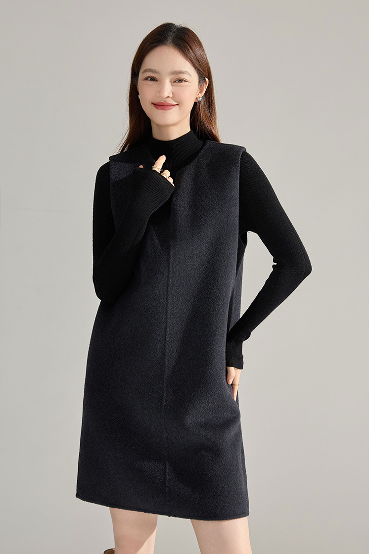 Keyneck wool short dress