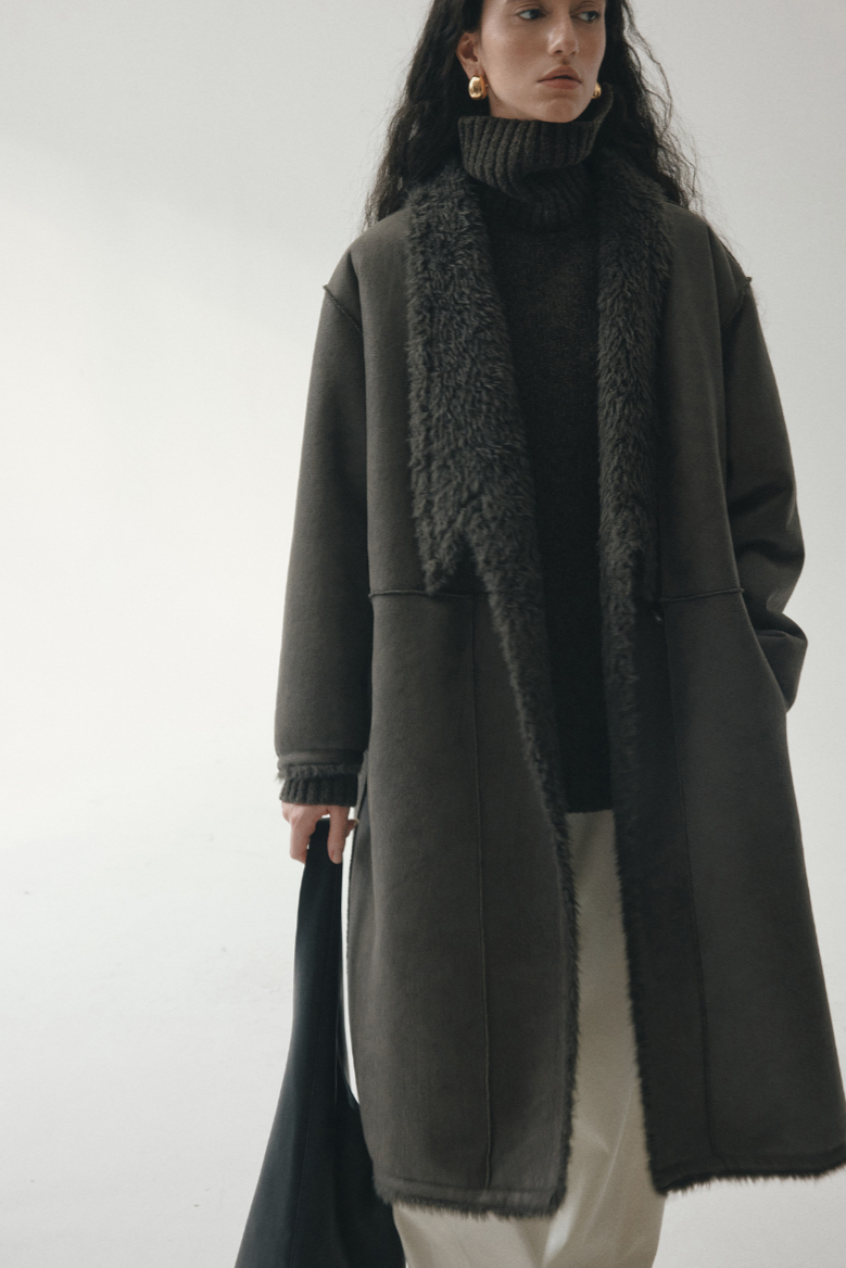 Faux mouton long coat / iron gray