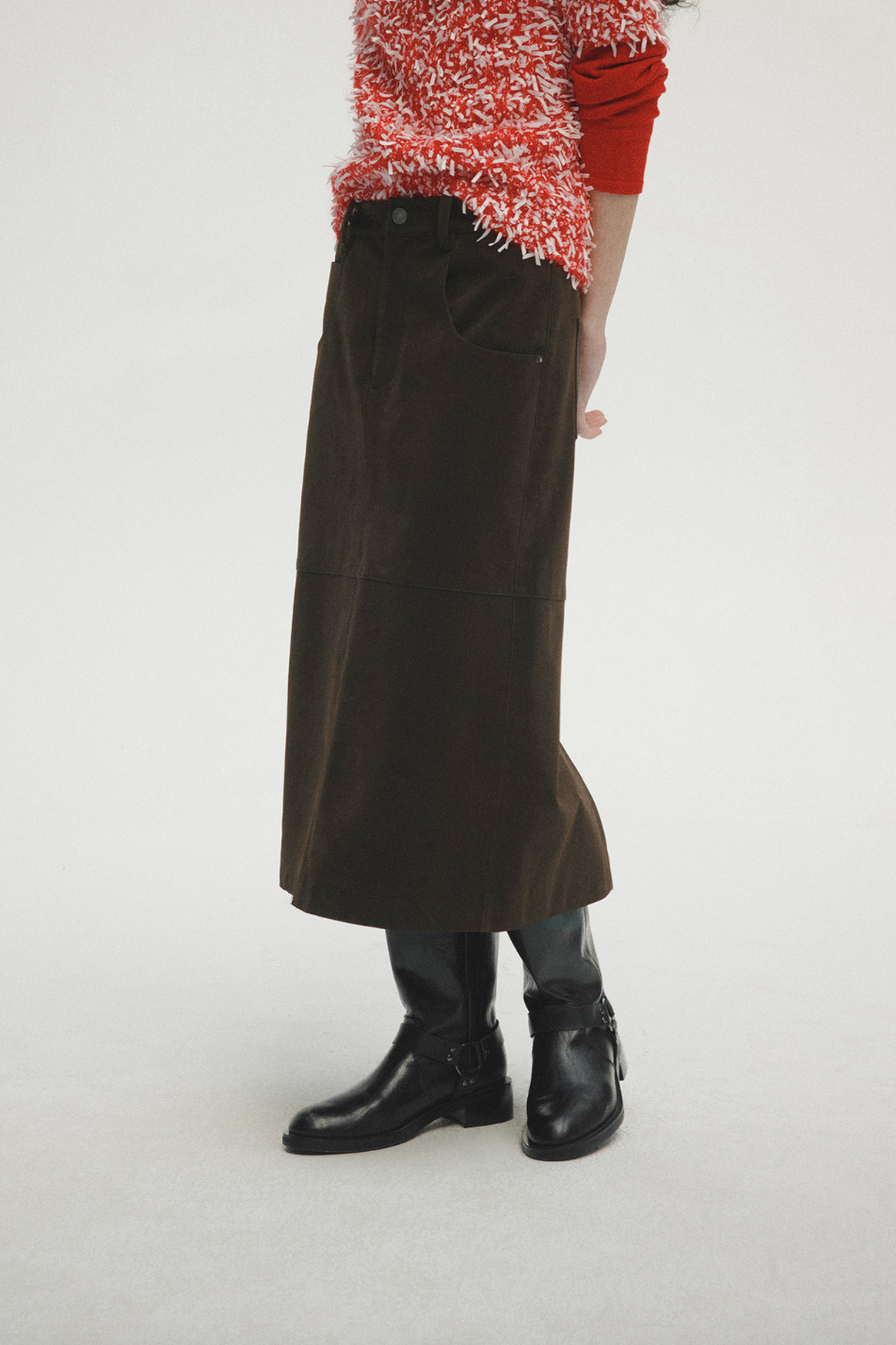 Low rise straight long skirt /  black