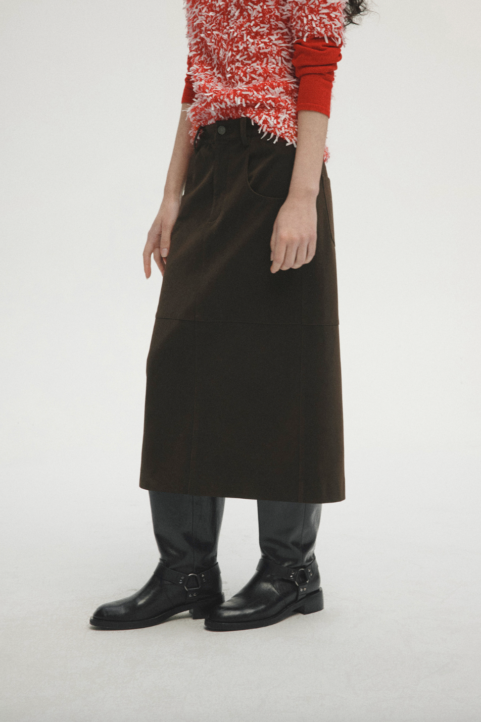 Low rise straight long skirt /  black