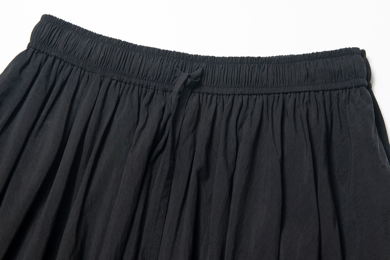 Airy balloon skirt /  black