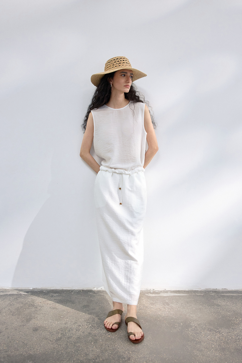 2-Way draped linen-blend top / white