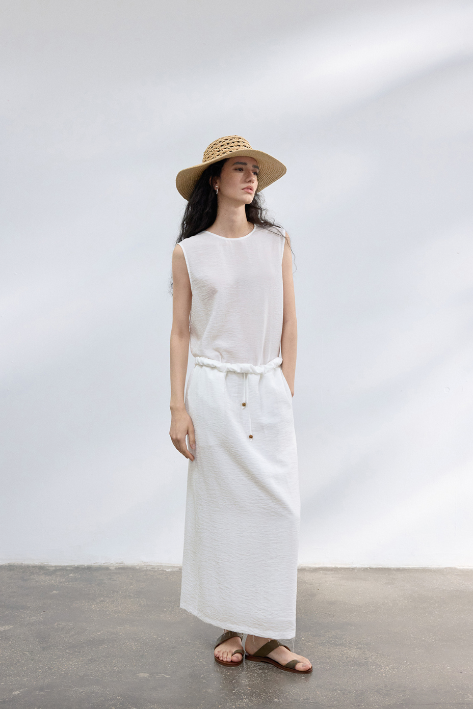 2-Way draped linen-blend top / white
