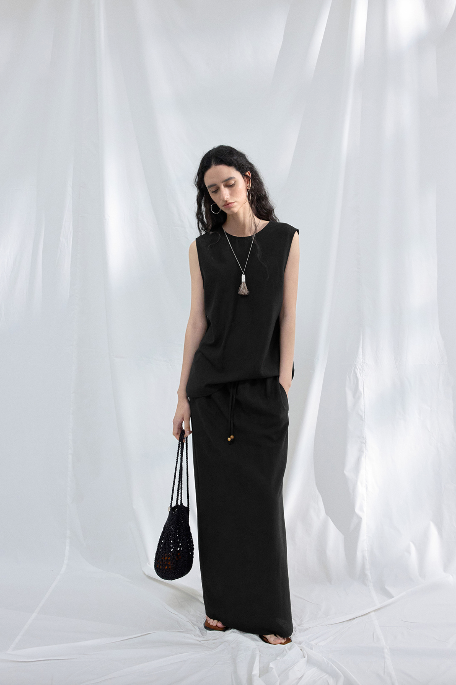 2-Way draped linen-blend top / black