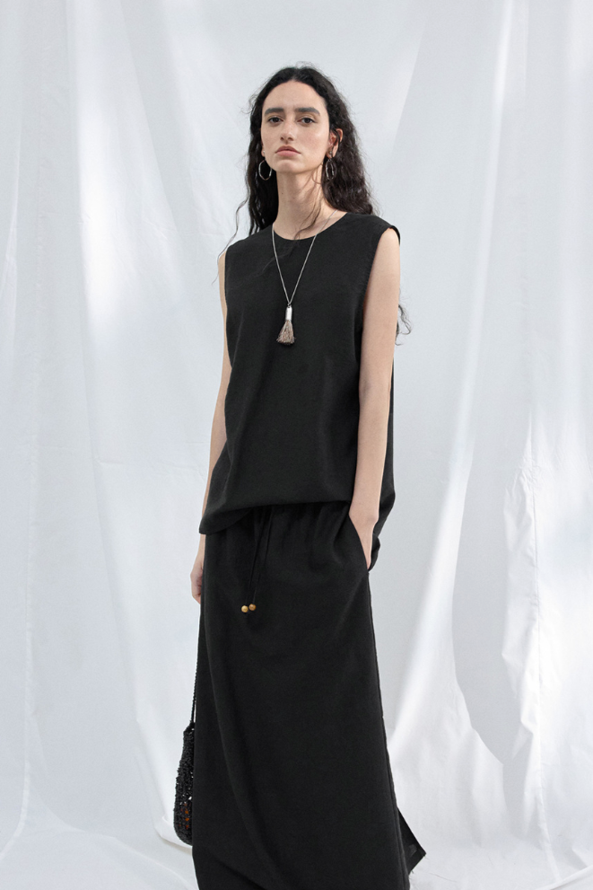 2-Way draped linen-blend top / black