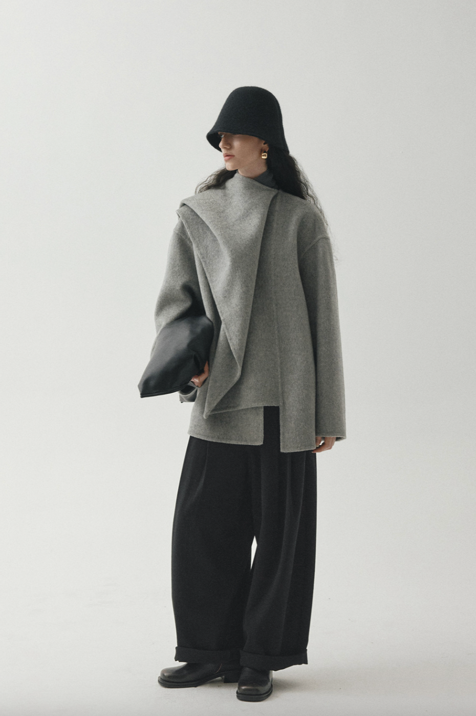 Large stole short coat / light gray