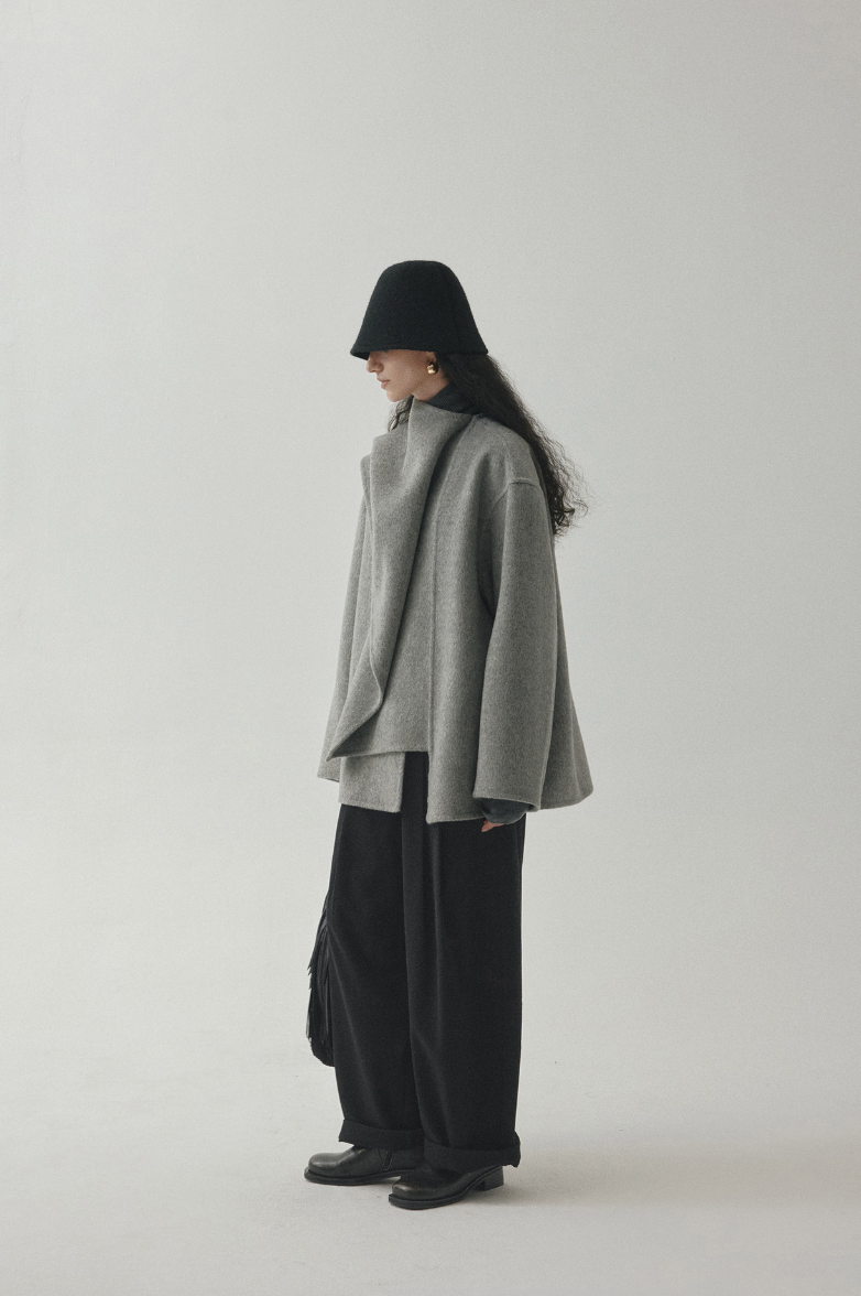 Large stole short coat / light gray