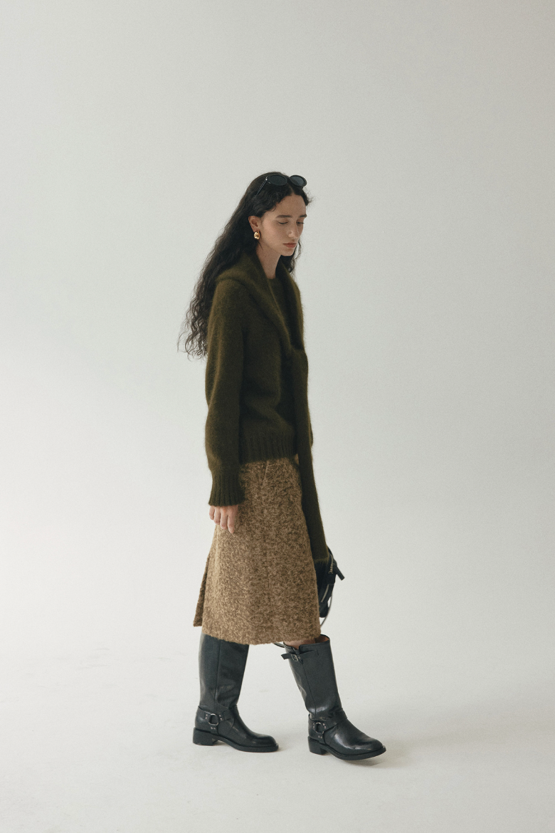 Straight midi skirt / olive green