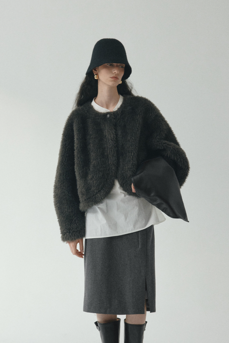 Round neck short plush coat / dark gray