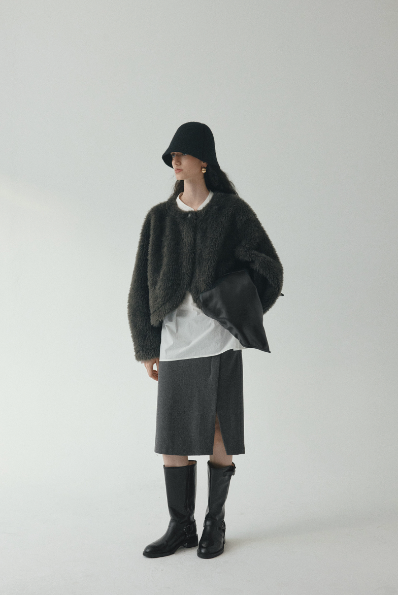 Round neck short plush coat / dark gray