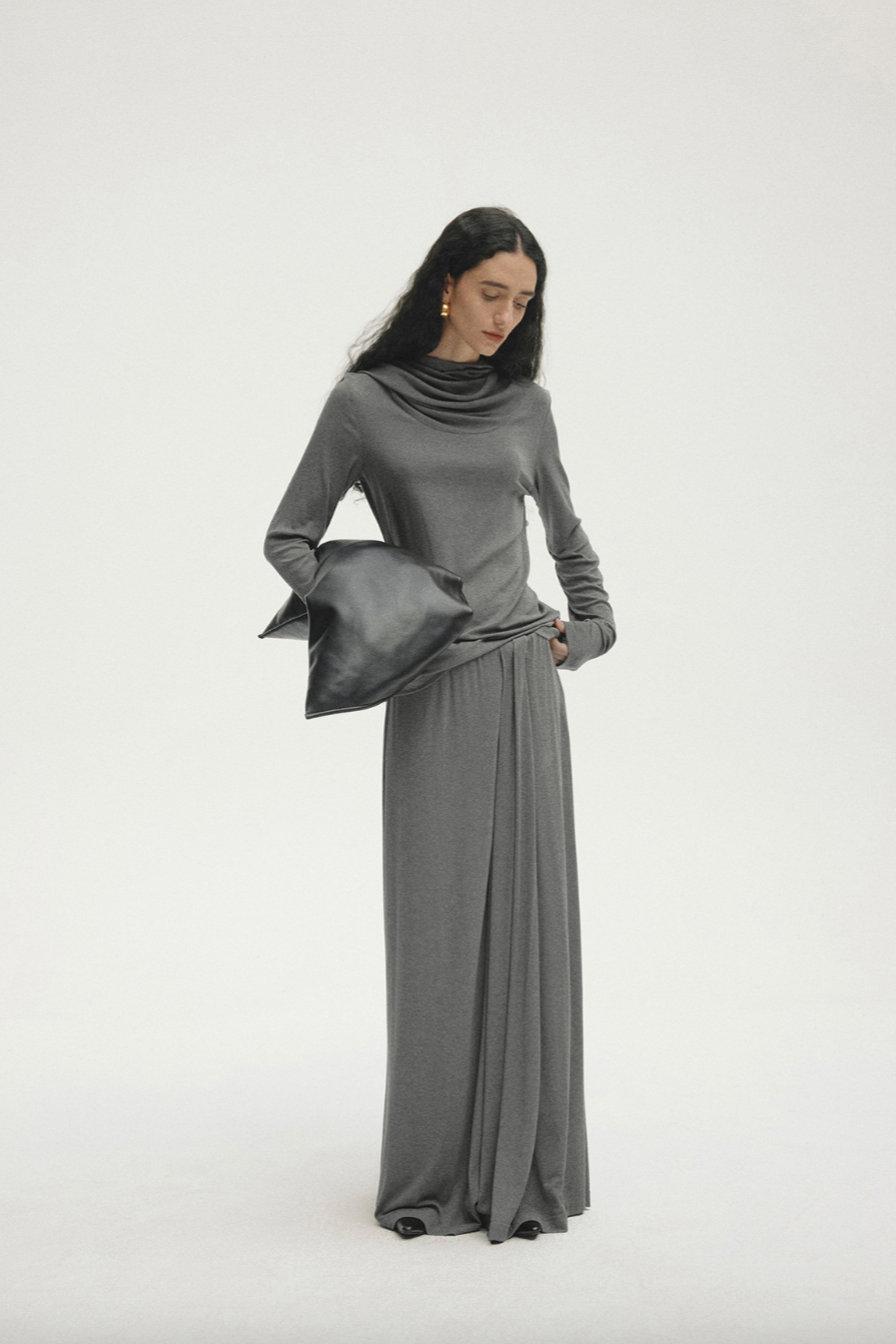 Hooded drape tops / gray