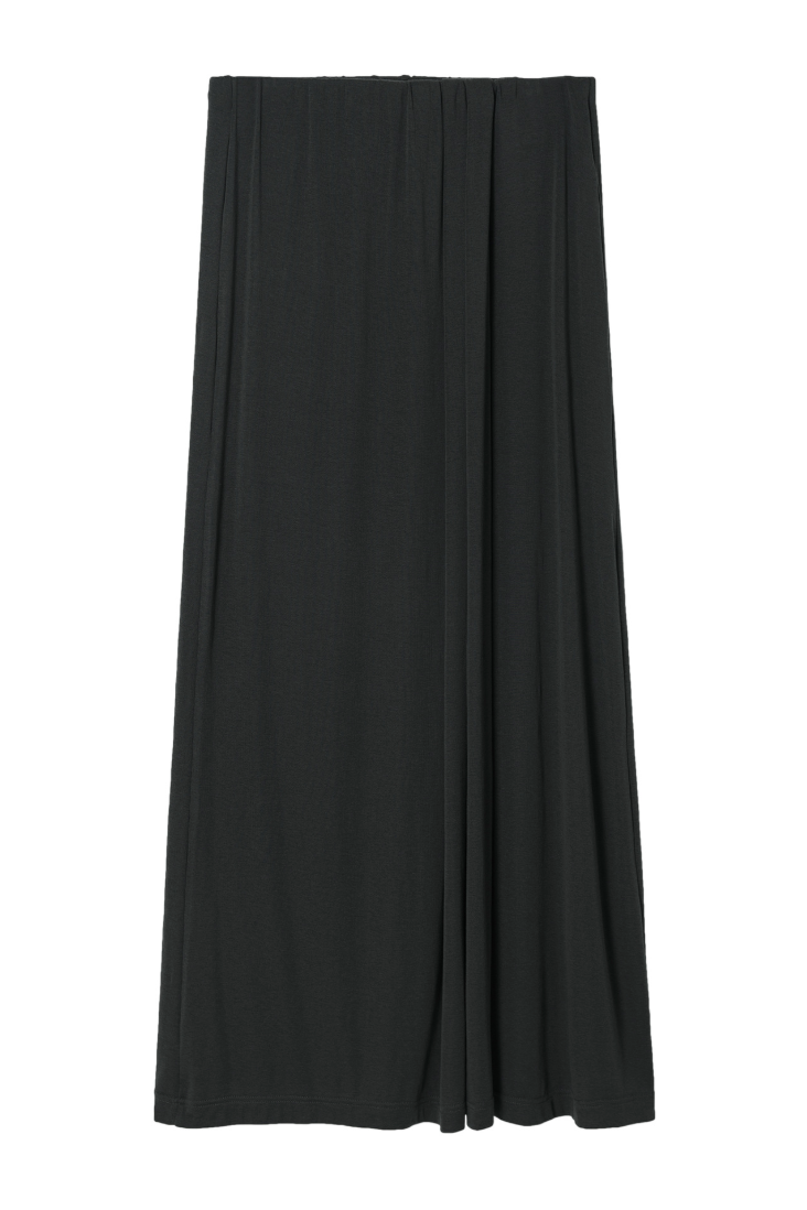 Draped fluid long skirt / black