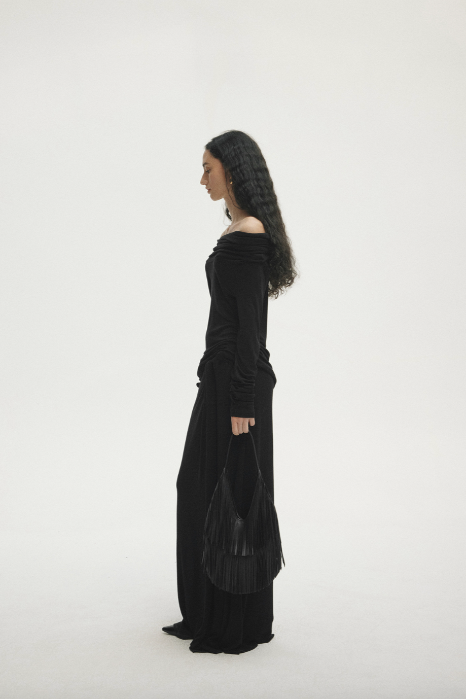 Draped fluid long skirt / black