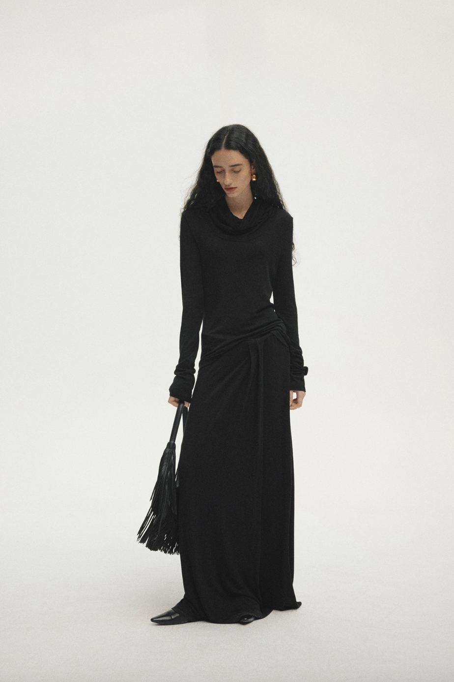 Draped fluid long skirt / black